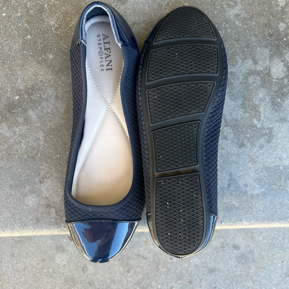 Alfani Women's Dark Blue Step 'N Flex Flats